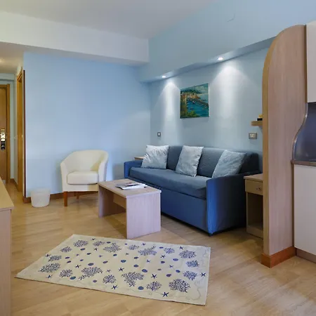 Dei Due Porti 3* סנרמו