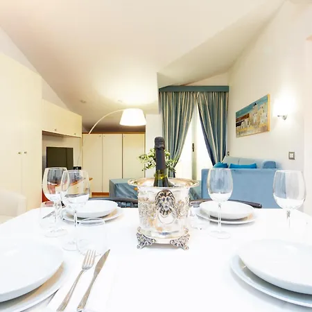 Apartahotel Dei Due Porti 3*
